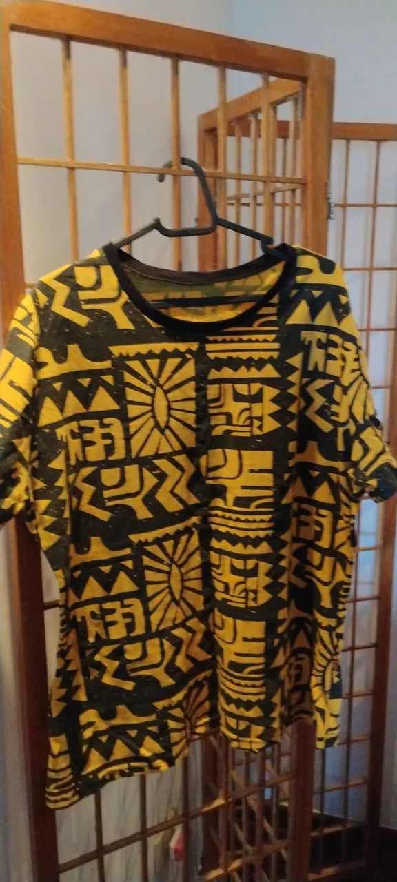 Camiseta Stranger Things (Pitiscas) com bottom - Foto 2