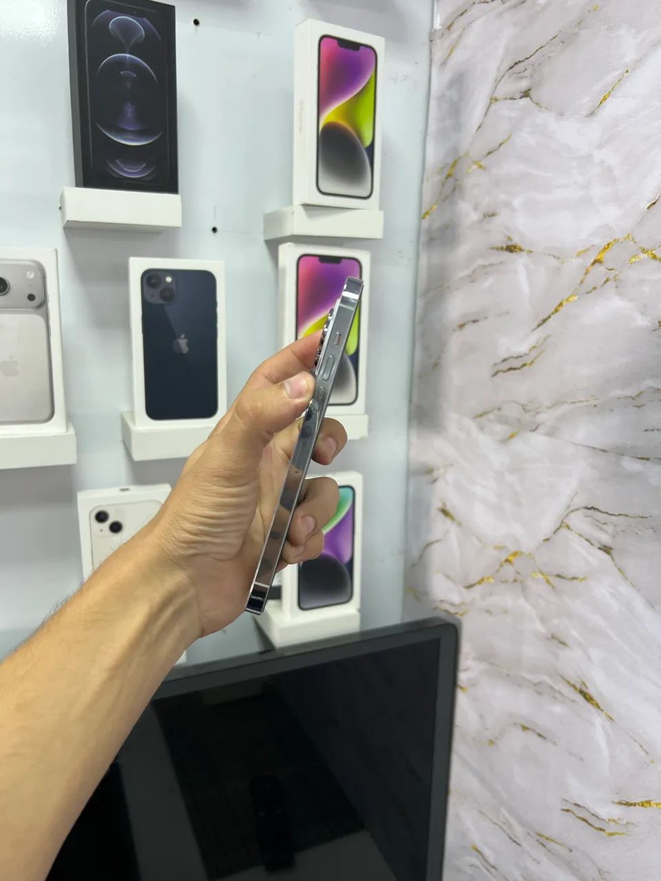 IPhone 14 Pro Max - 128GB ( Branco )  - Foto 3