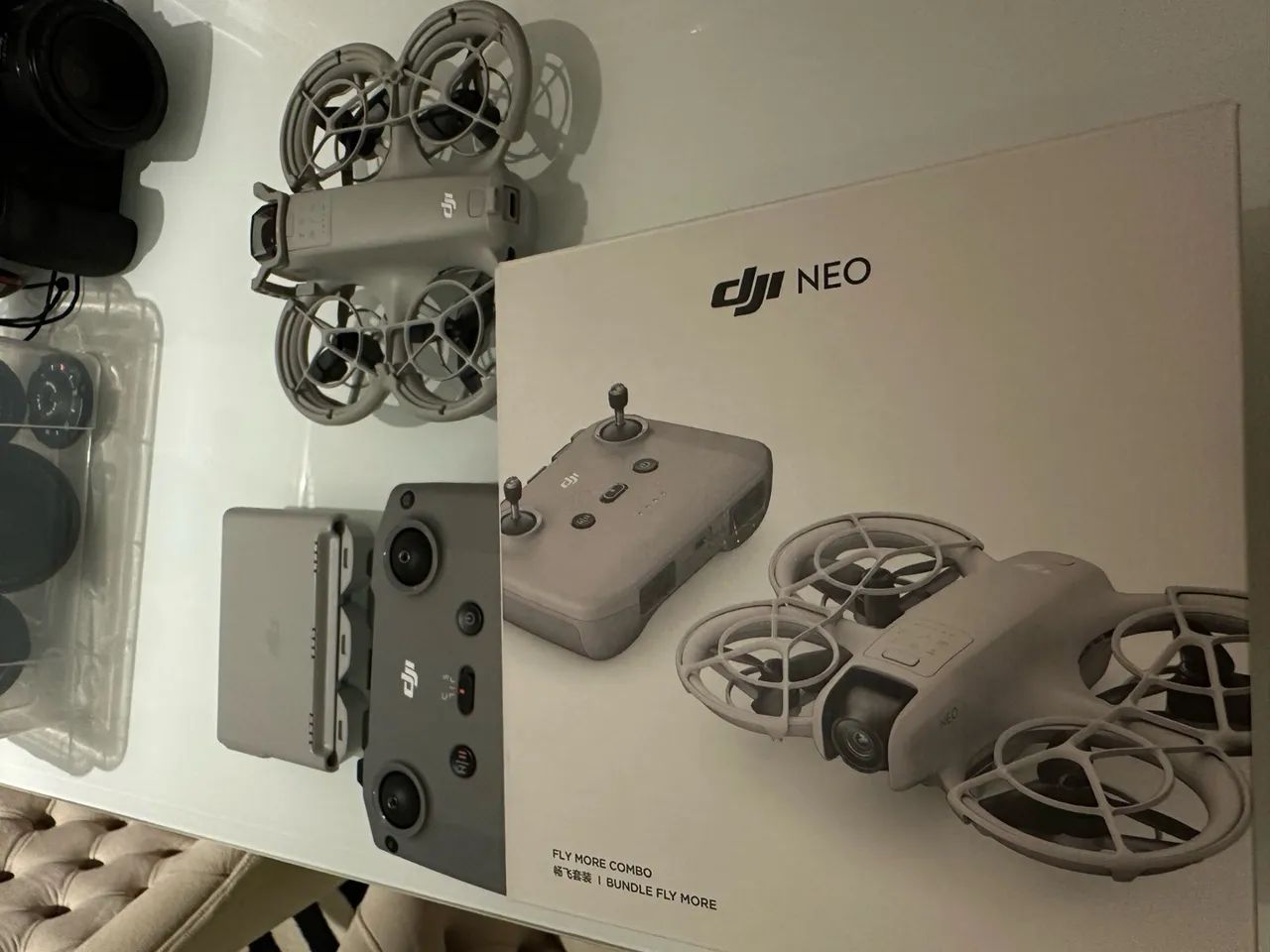 Drone DJI Neo Combo Fly More, apenas 2h45mim de voo - Foto 2