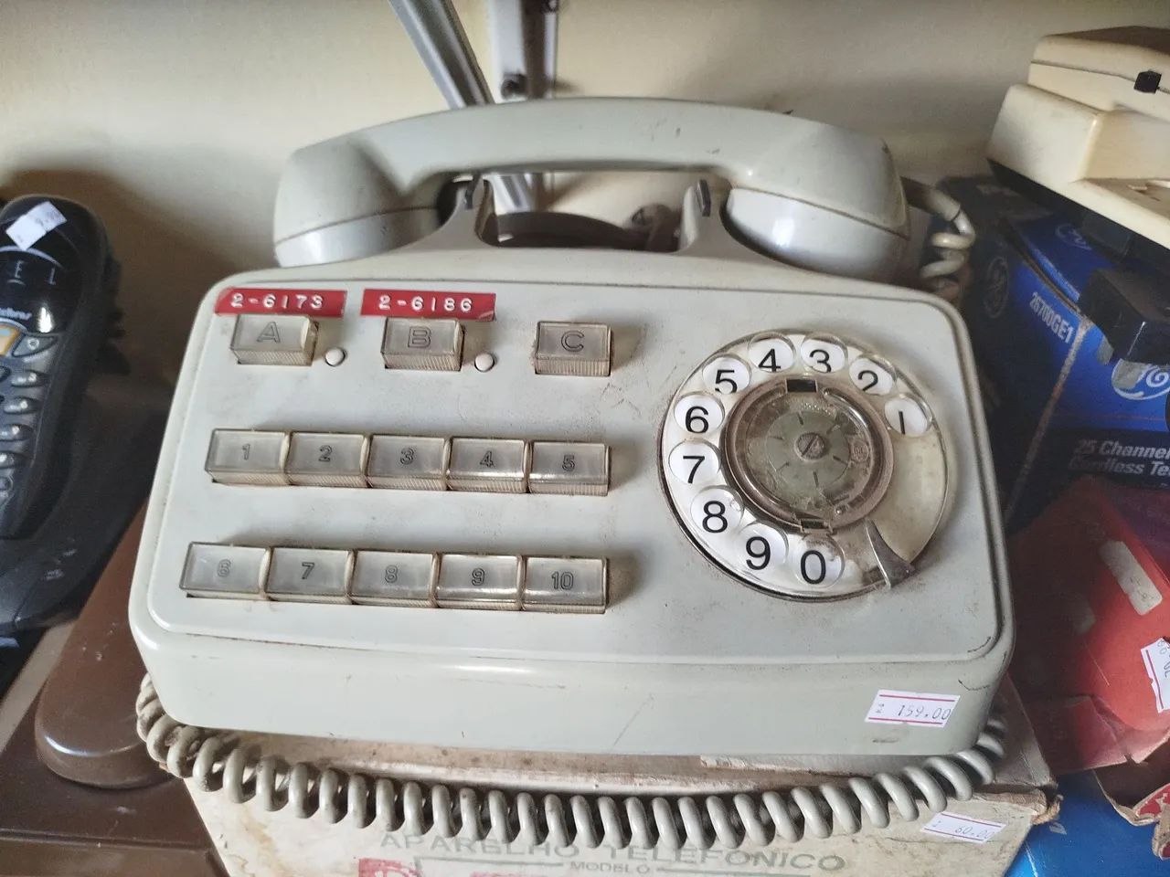 Telefone antigo