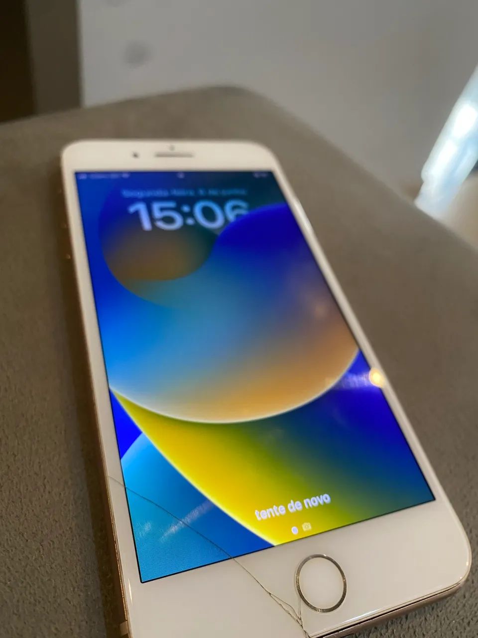 Vendo iPhone 8plus 128Gb em perfeito estado  - Foto 2