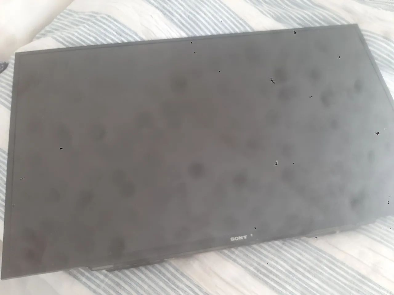 TV smart 48 polegadas ( está com umas listra na tela mais fora isso ela pega normalmente.) - Foto 2