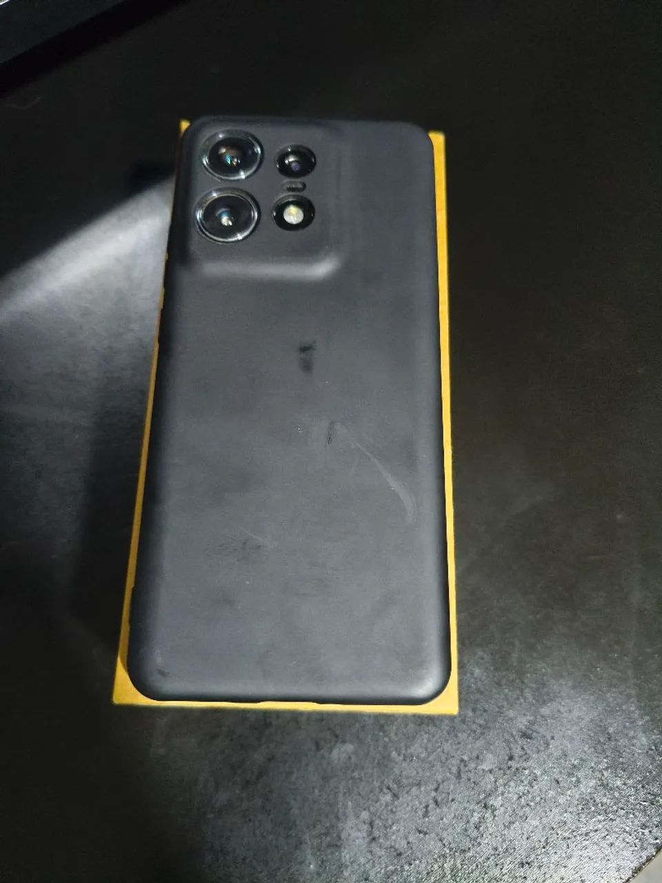 Edge 50 Pro - Foto 2