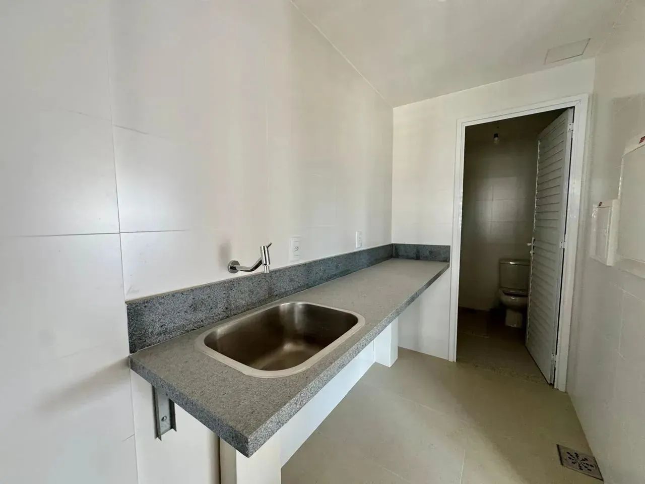 Imóvel para venda tem 245 metros quadrados com 4 quartos em Setor Bueno - Goiânia - GO - Foto 10