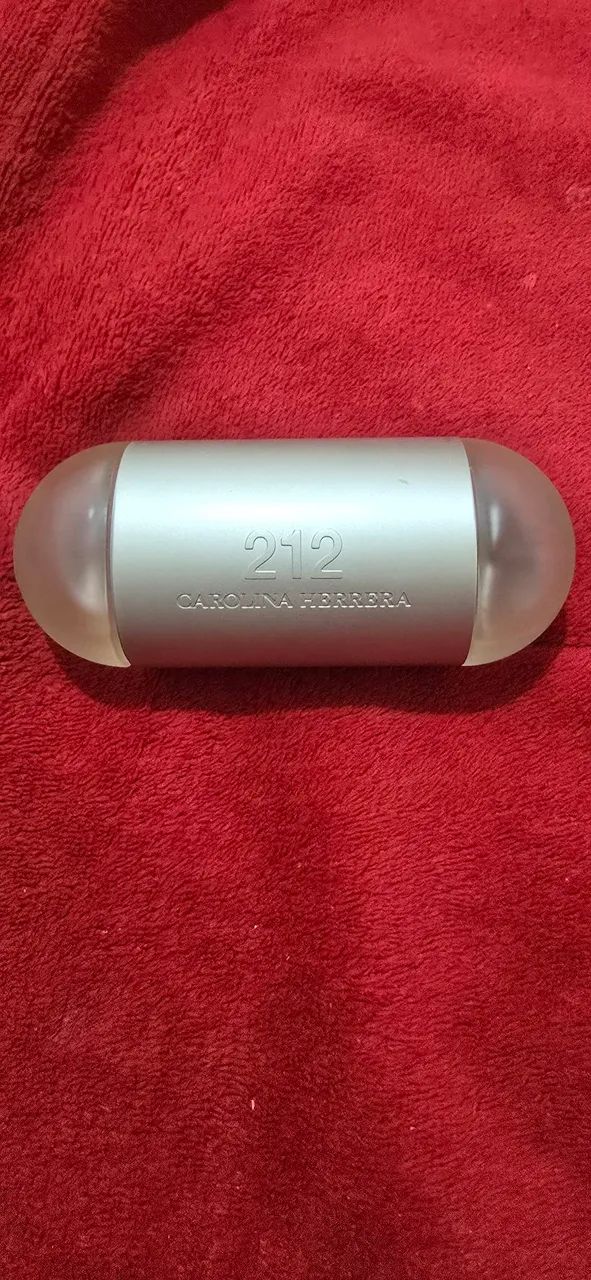 Perfume 212 NYC Carolina Herrera