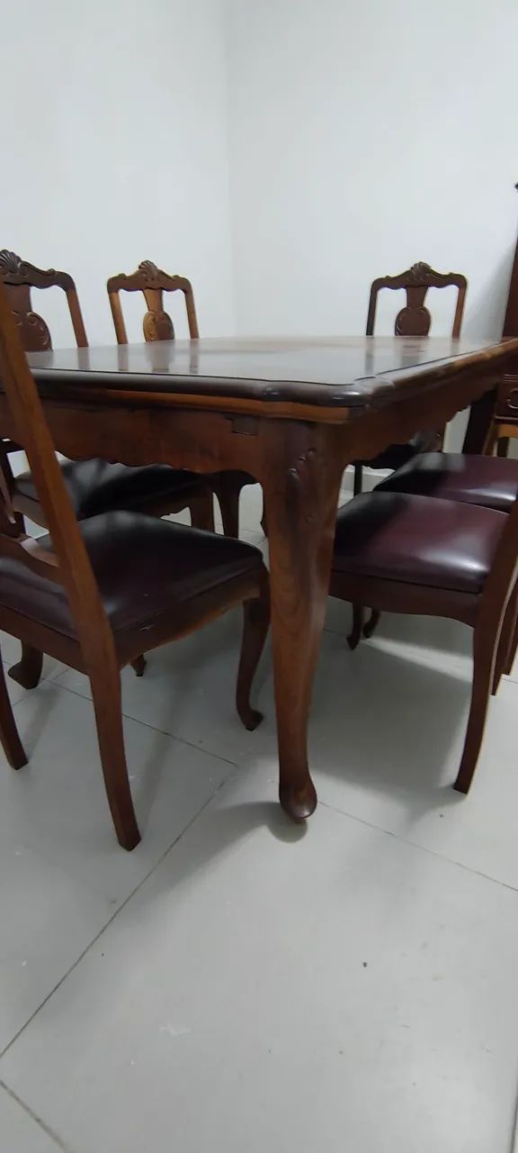 Mesa Provençal com 6 cadeiras 