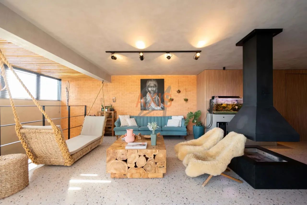 Cobertura duplex com 3 Quartos à Venda no Edifício Britânia | Champagnat Curitiba