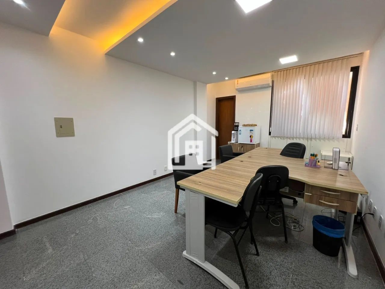 Sala comercial mobiliada para locação na Pituba - Foto 2