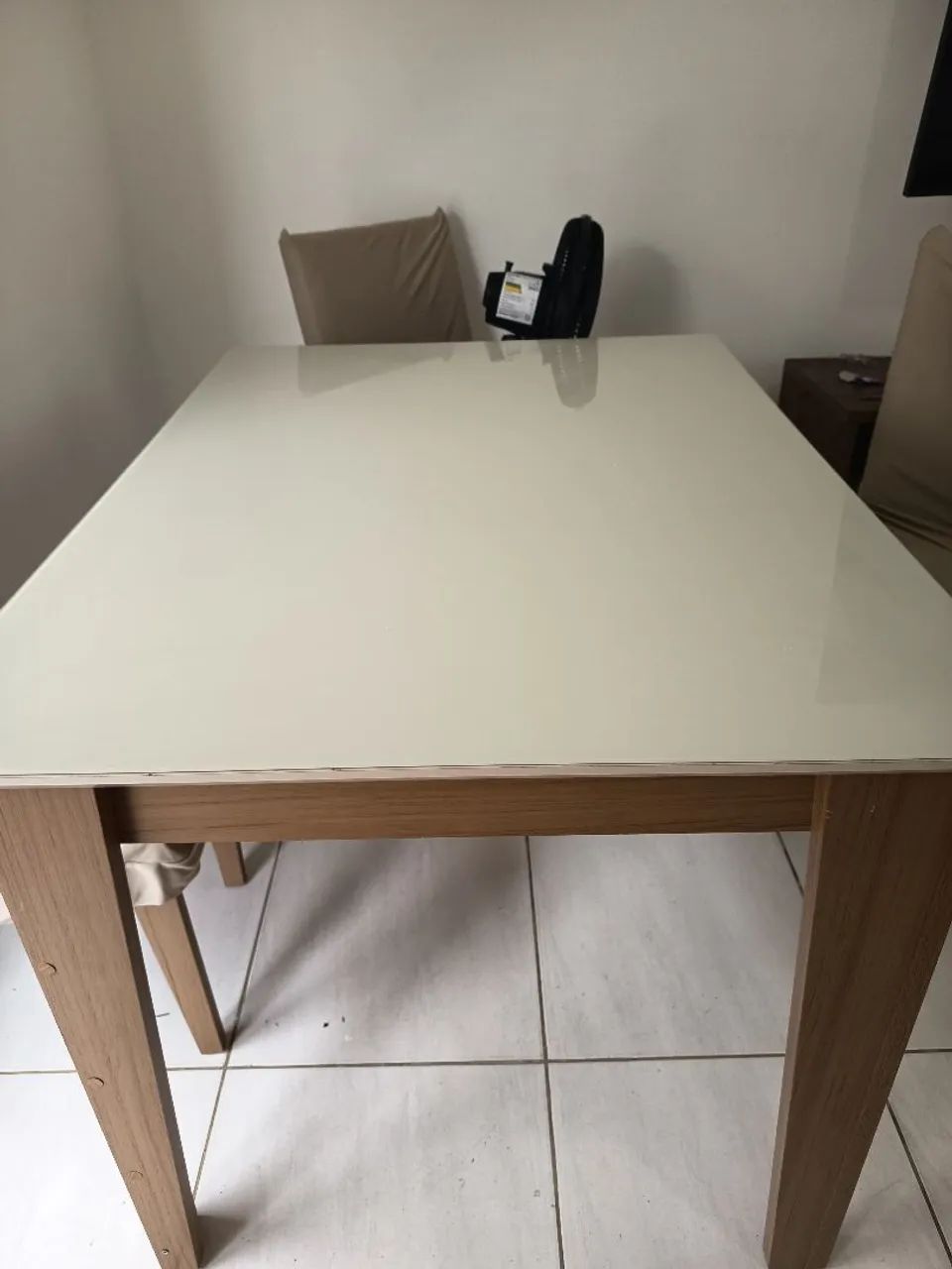 Mesa tampo de vidro, 4 lugares - Foto 5