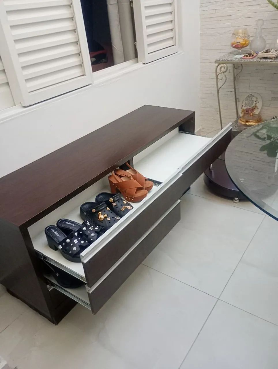 Sapateira e mesa de centro  - Foto 2