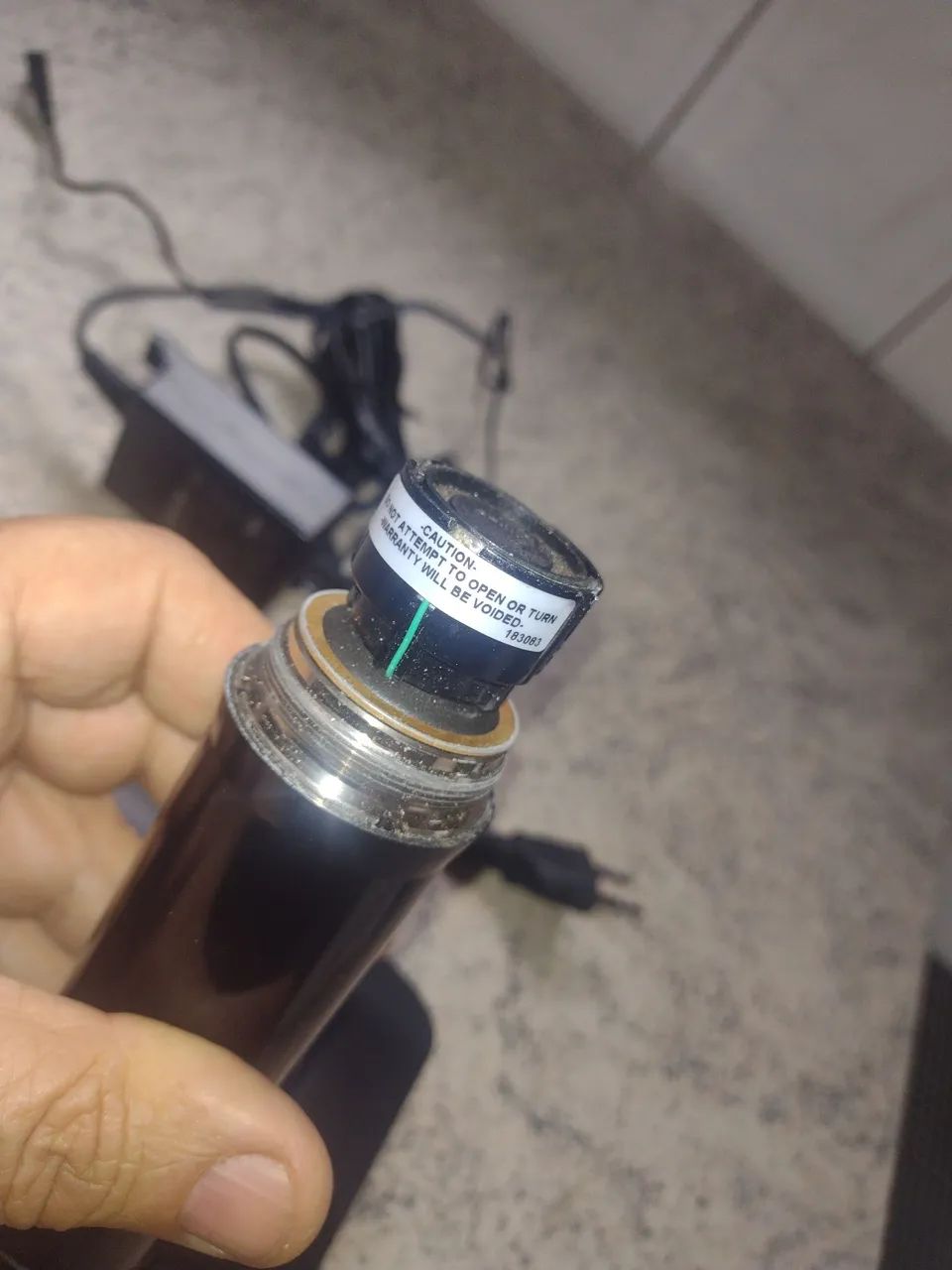 MICROFONE SEM FIO SHURE BLX4  - Foto 4