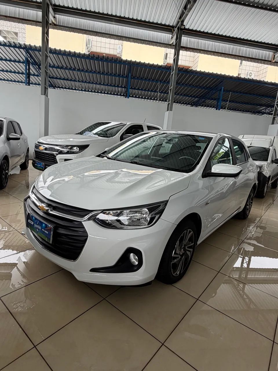 Chevrolet Onix Hatch LT 1.0 12V Flex Mec. 4P 2024 - Foto 2