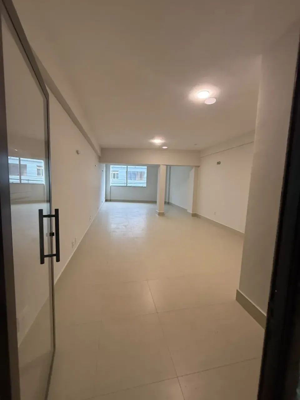 Prédio para aluguel 450 m2 com 9 salas - Centro - Macaé - RJ - Foto 5