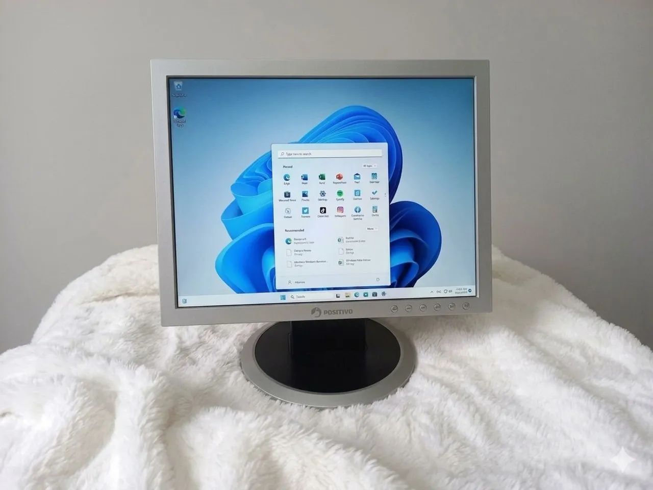 Monitor Positivo 15 Polegadas 