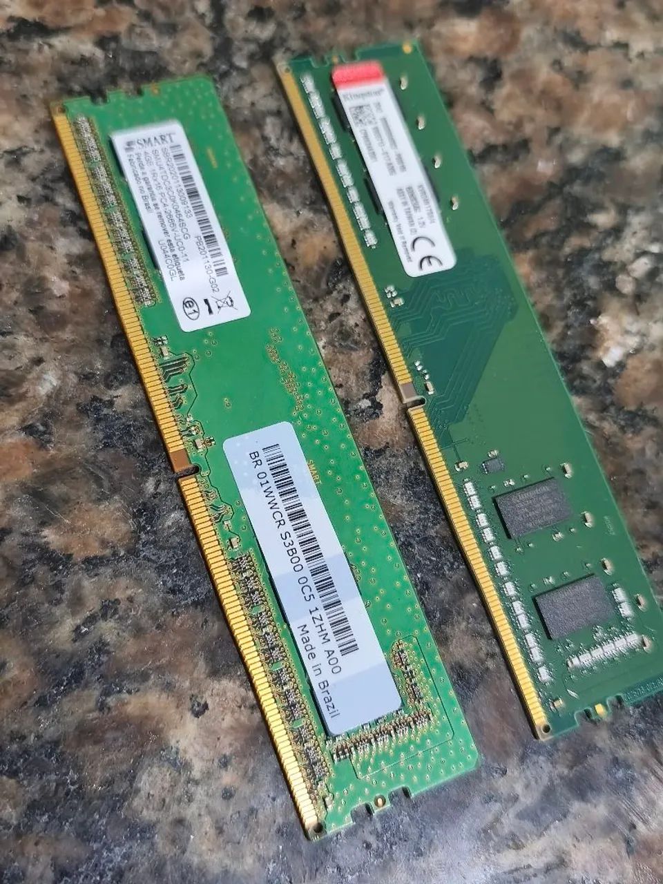 2 Memória RAM 4 gb KINGSTON e Data ddr4