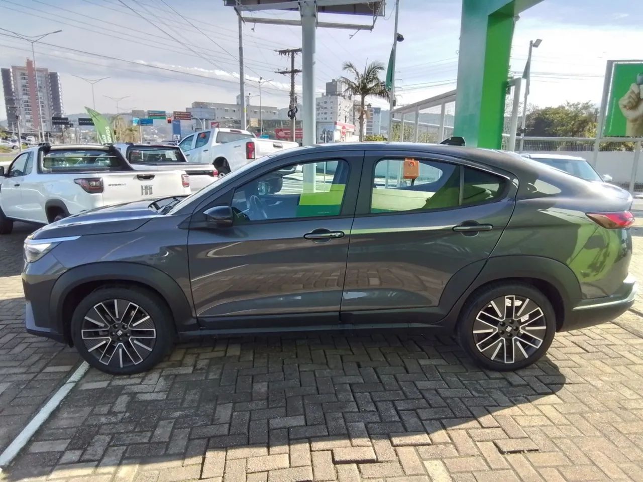 Fiat Fastback Audace 200 TB AUT (hibrído) 2026 - Foto 2