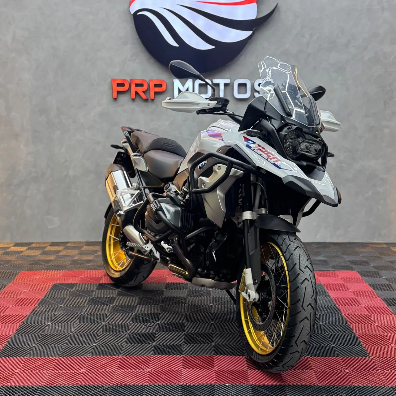 S＊プロフ必須♥ᵕ̈* Ninja Zx-6r 636cc 2020 - 1540907879 | OLX