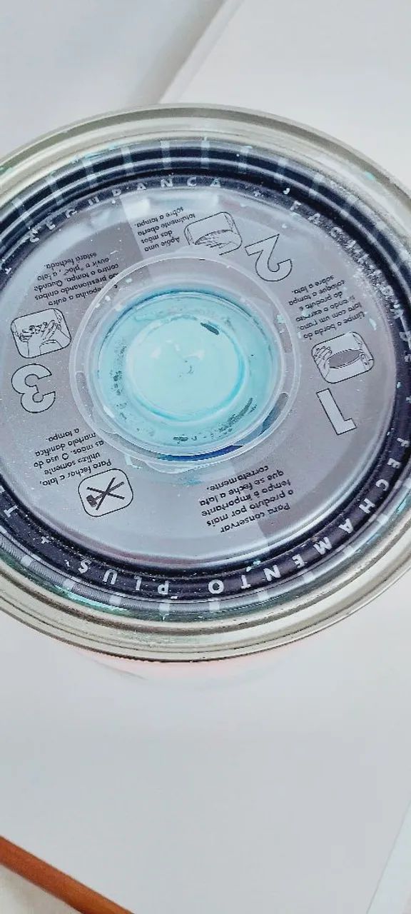 Tinta Suvinil toque de Seda azul refrescante 3,6 L