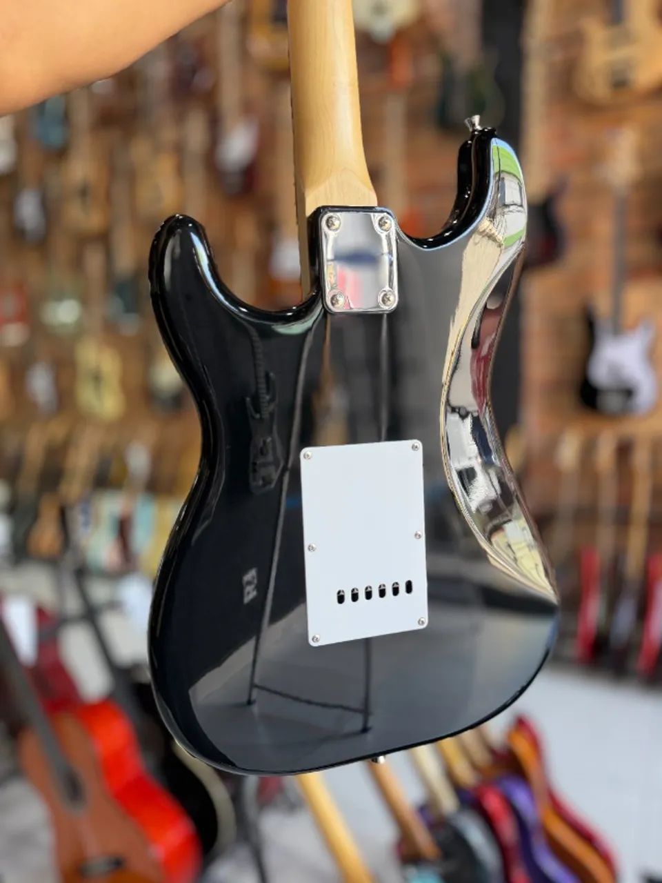 Guitarra winner bk  - Foto 3