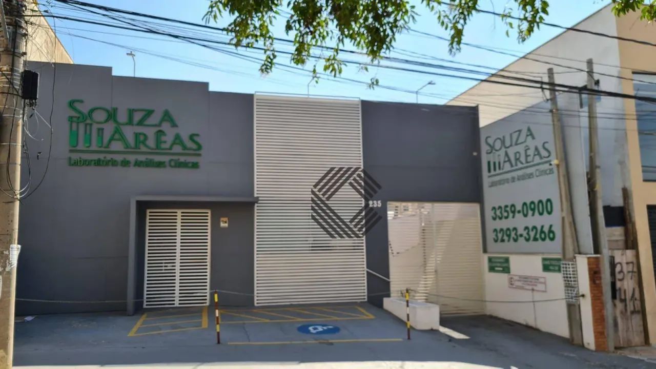 Casa térrea com 375 m², para vender ou alugar, Centro - Sorocaba/SP.