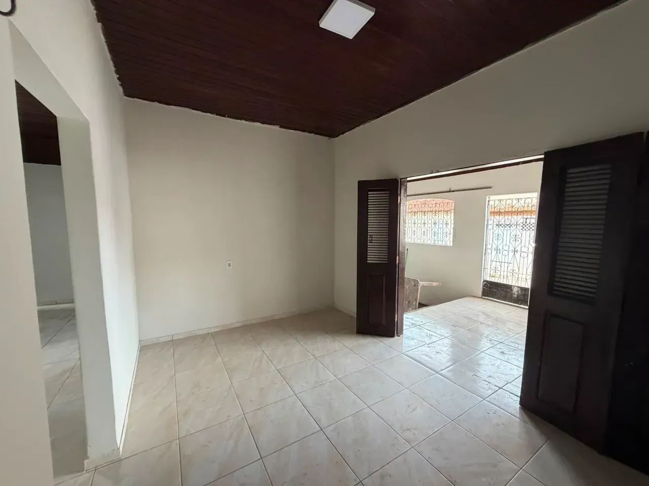 IOLE203\CASA A VENDA NA CIDADE OPERARIA