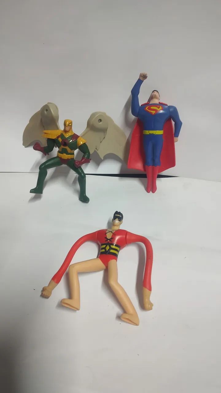 Boneco miniatura liga da justiça MC Donald's 2017 (usado)