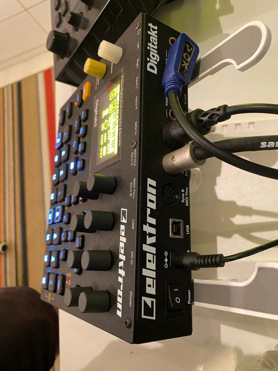 Sintetizador analógico elektron analog four - Microfones e