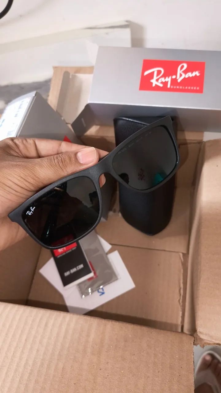 Óculos Ray-Ban modelo RB4373 - Novo - Foto 3