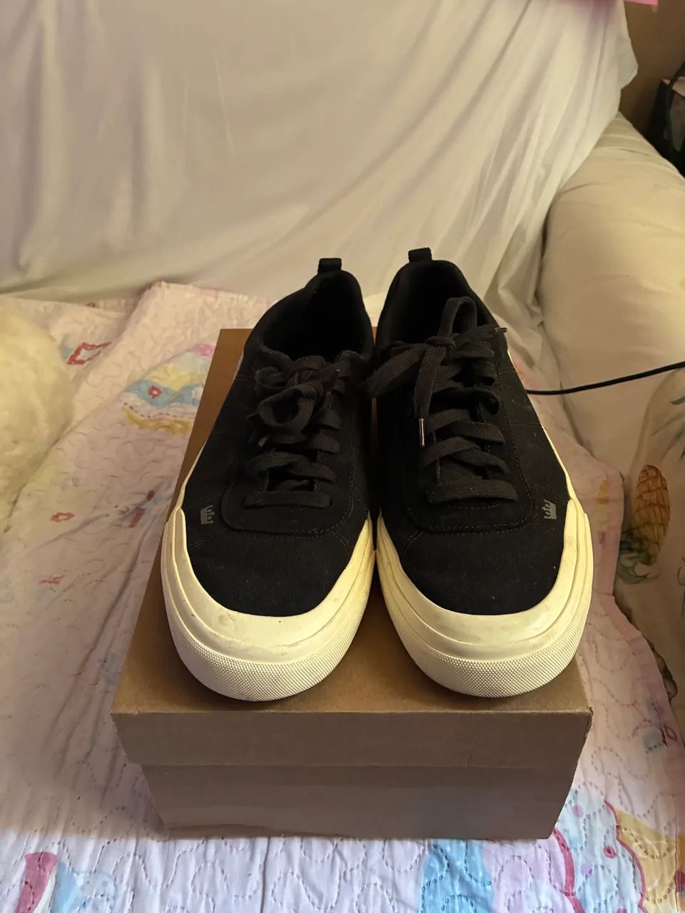 Tênis osklen preto e branco 41 usado - Foto 3