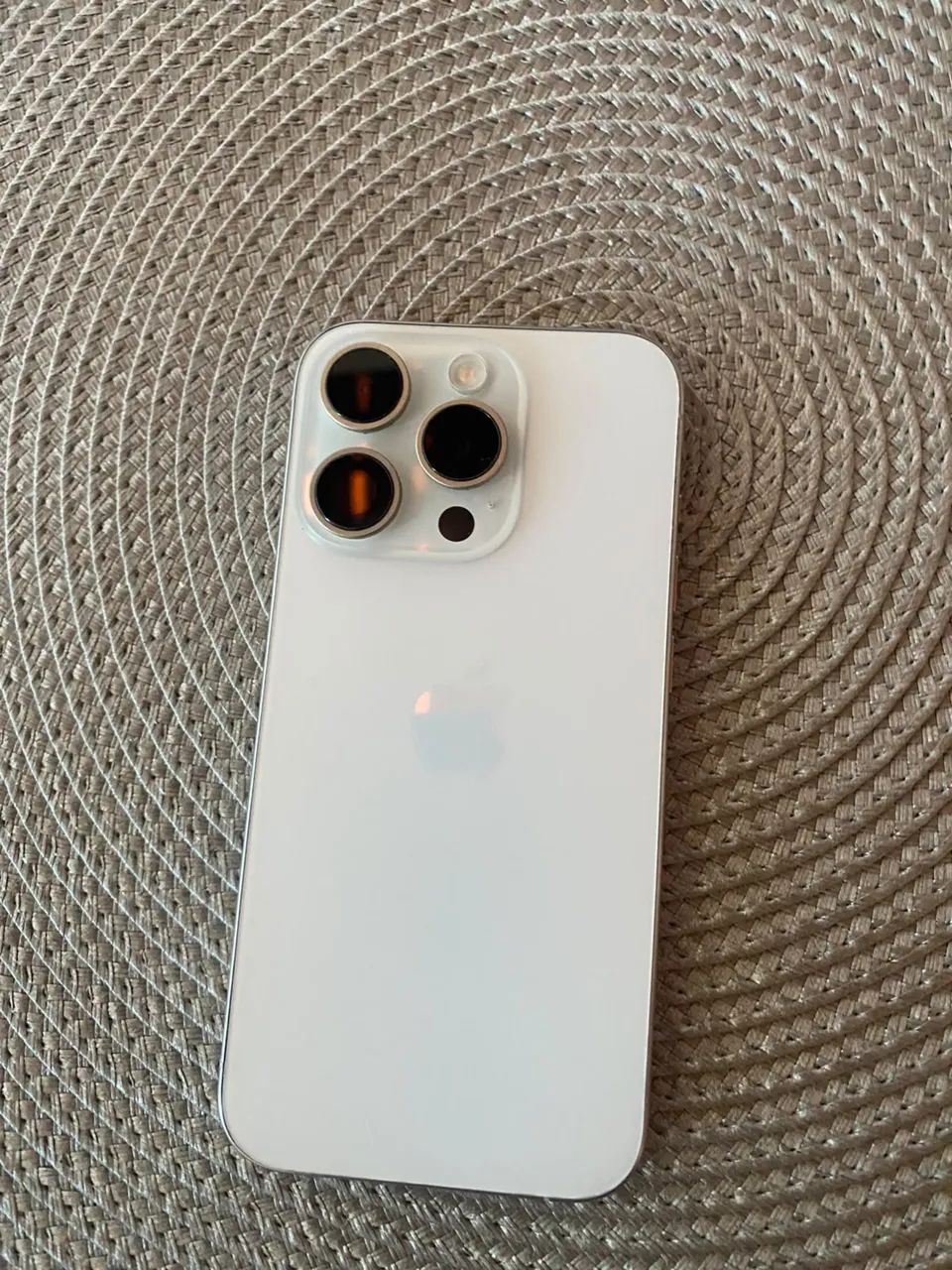 iPhone 15 pro 128Gb - Foto 2