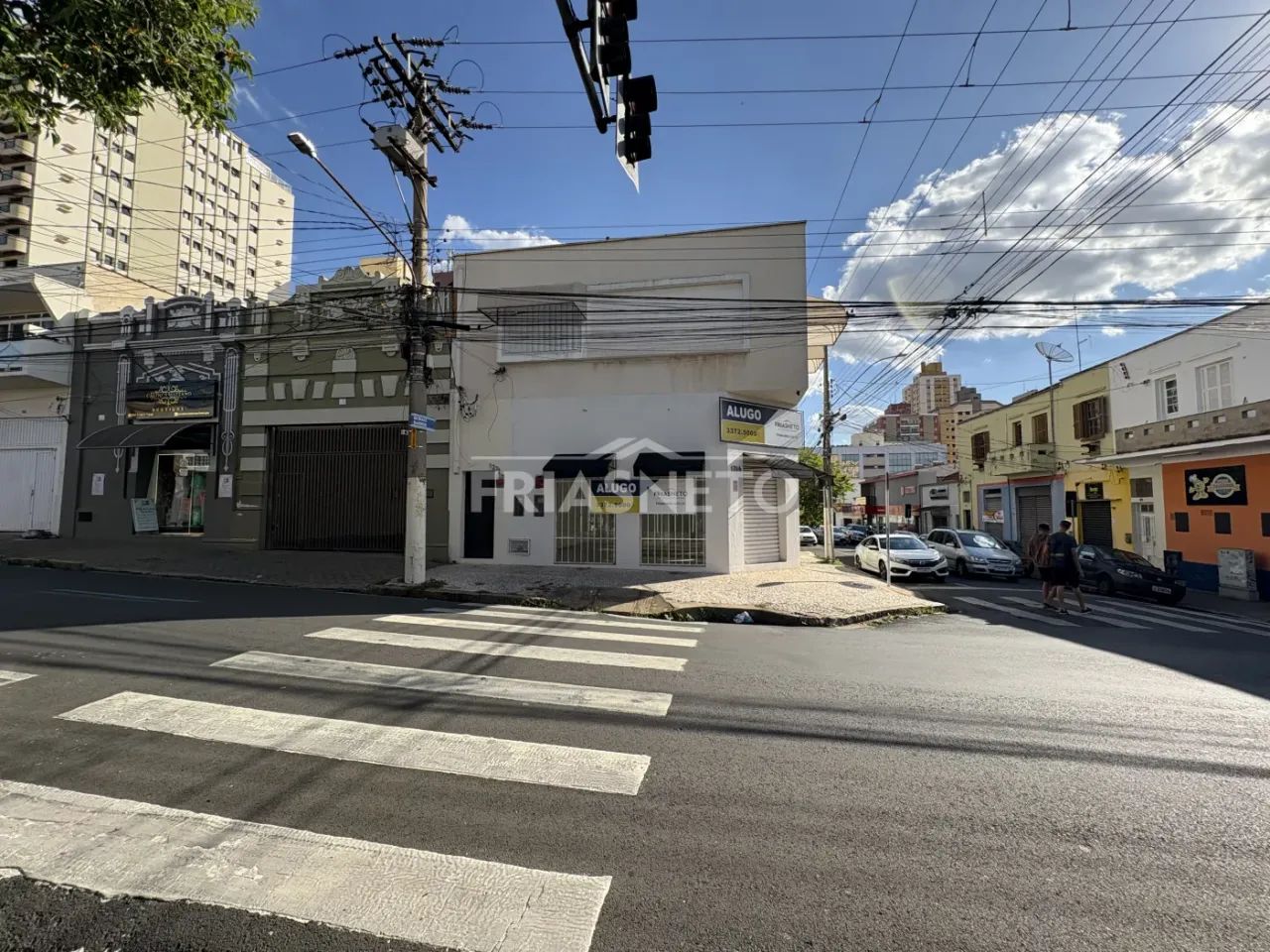 Sala comercial, Bairro alto