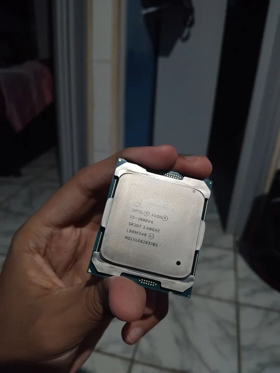 Xeon E5-2680 v4  - Foto 3