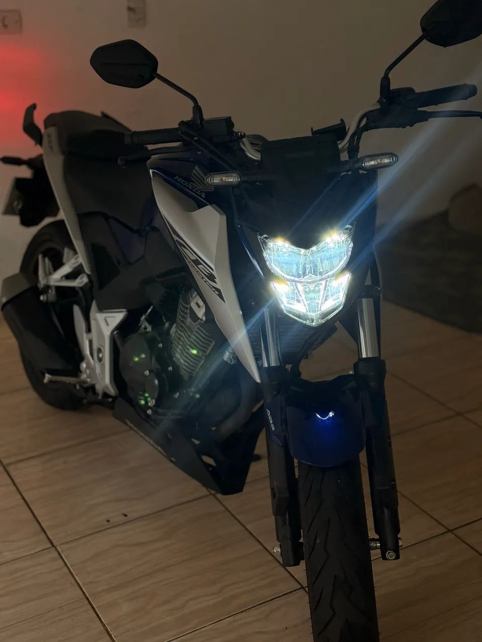 CB TWISTER 300f - Foto 2