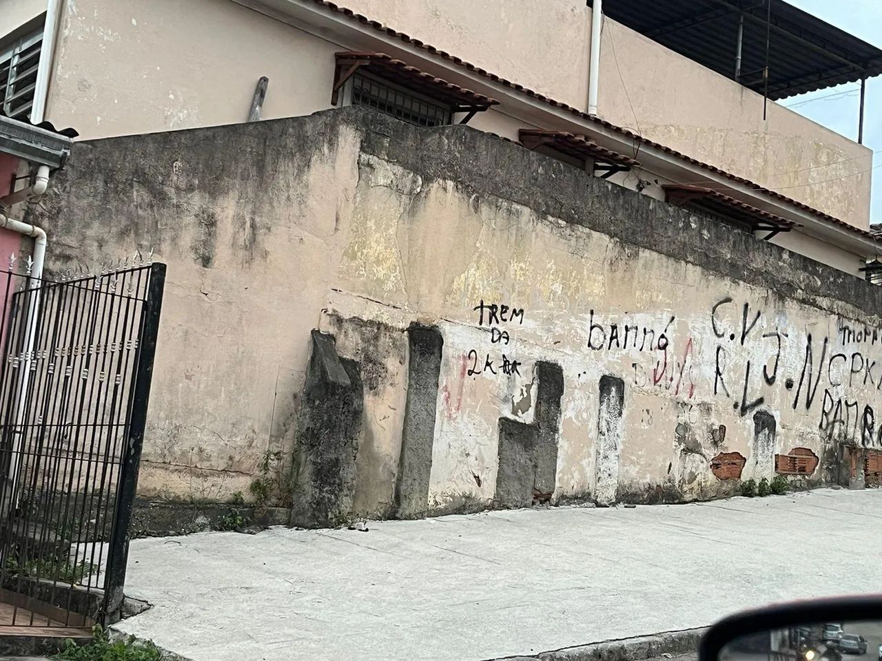 Casa c/ Terreno de 312m², Centro de Nilópolis/RJ - Ocupada - Foto 2