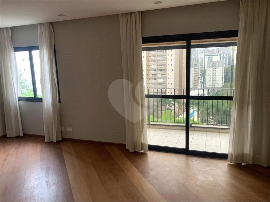 Apartamento com 4 quartos para locação em Vila andrade - SP
