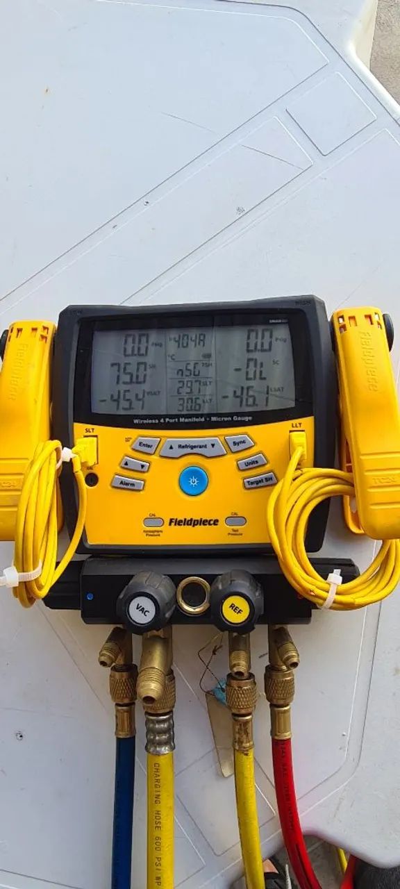 Manifold digital fieldpiece 4vias 