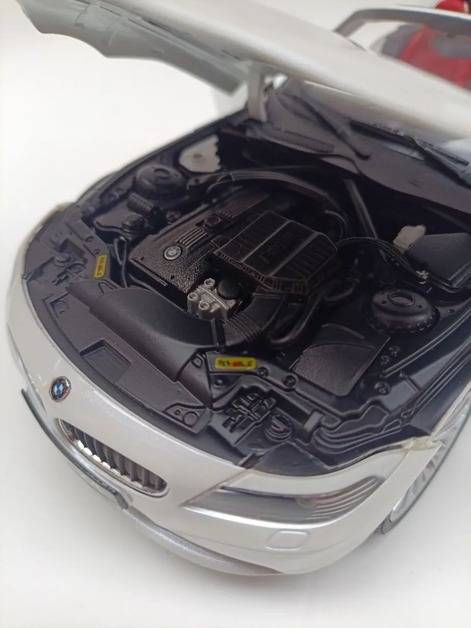 Miniatura BMW Z4 1:18 kyosho  - Foto 5