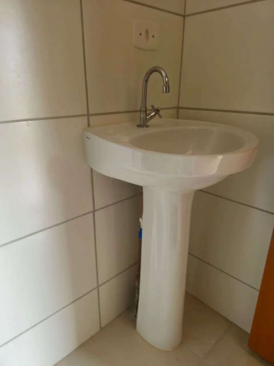 Pia e coluna sanitário  - Foto 2