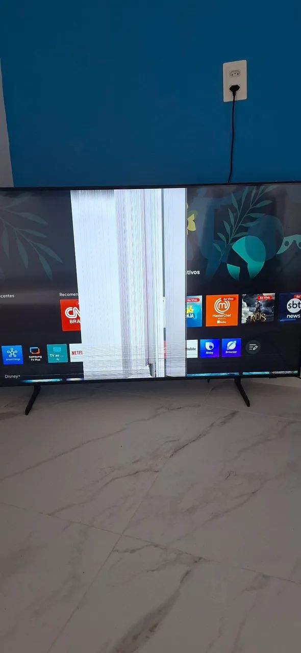 TV com tela danificada 