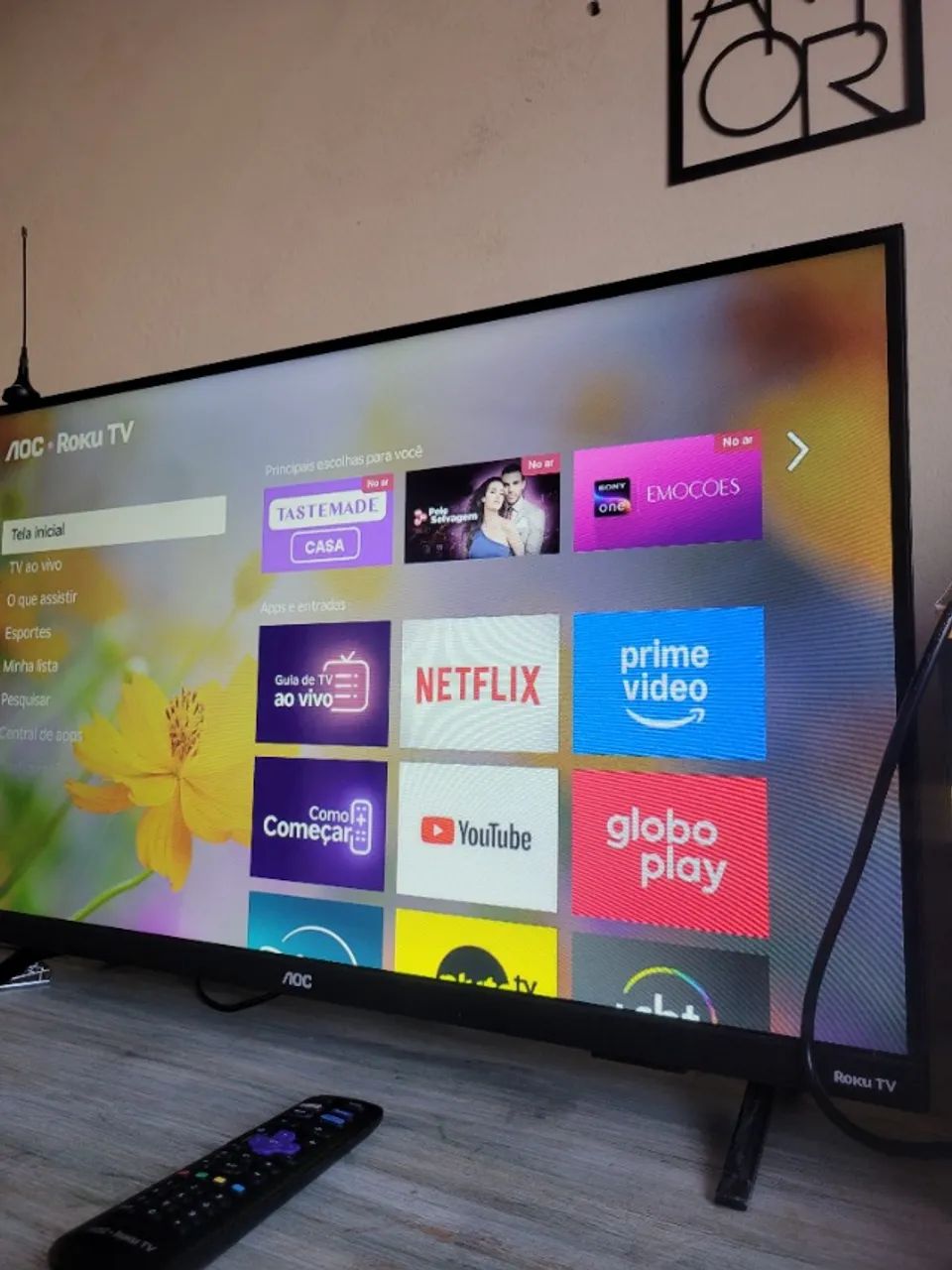 Smart TV Roku 32 polegadas, acompanha controle e antena interna. - Foto 5