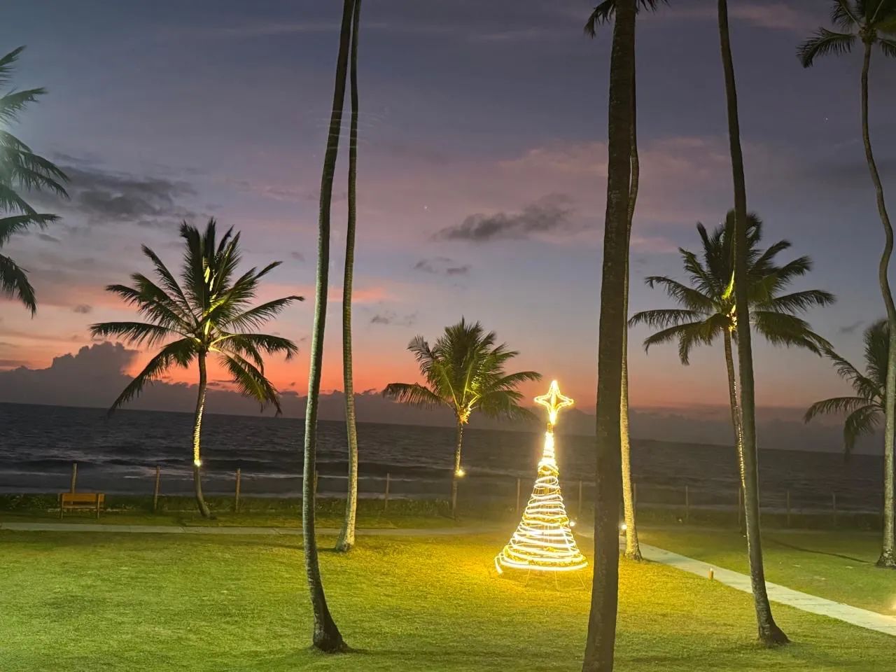 Vendo último terreno beira mar em muro alto - Foto 5