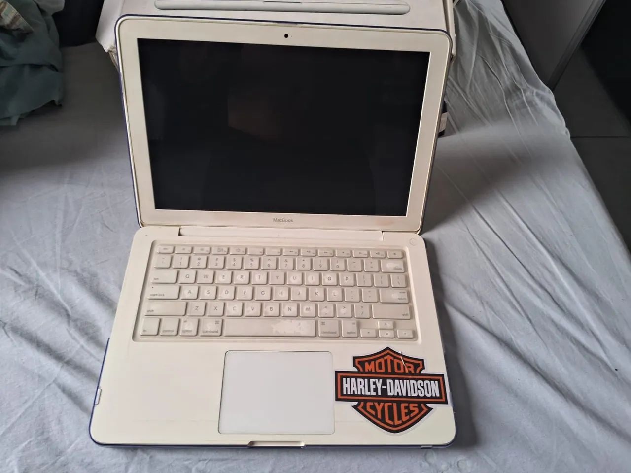 Macbook White 