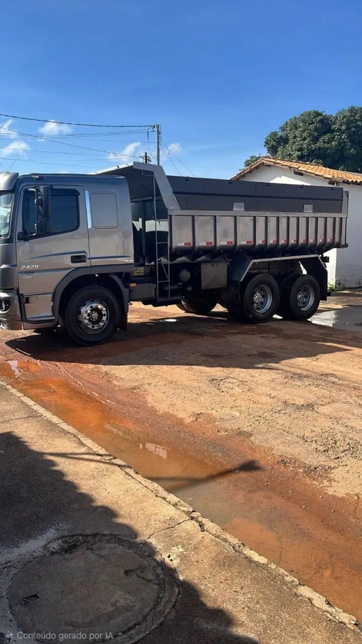 MB Atego 2429 6x2 2013  - Foto 3