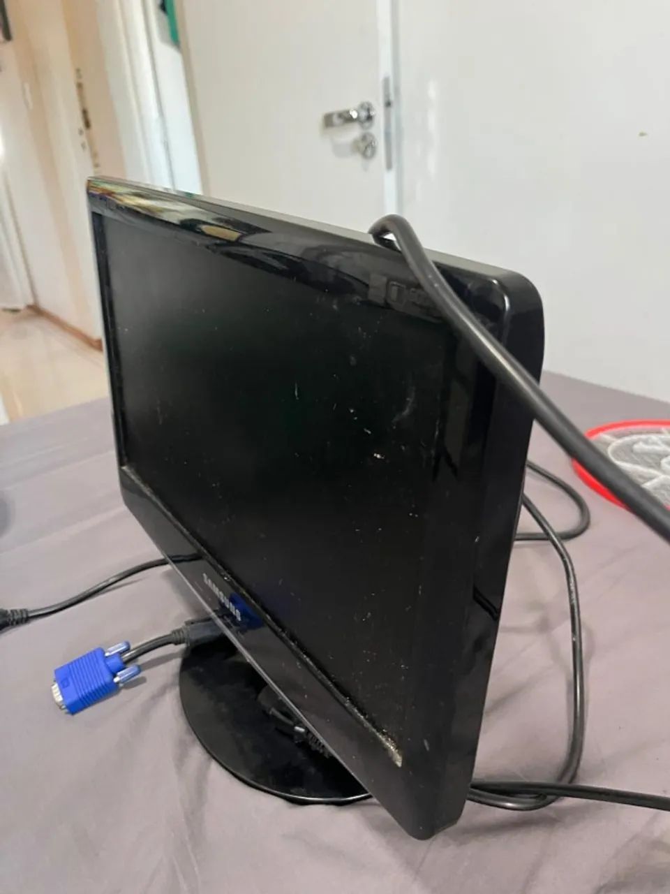 Monitor e um Teclado - Foto 3