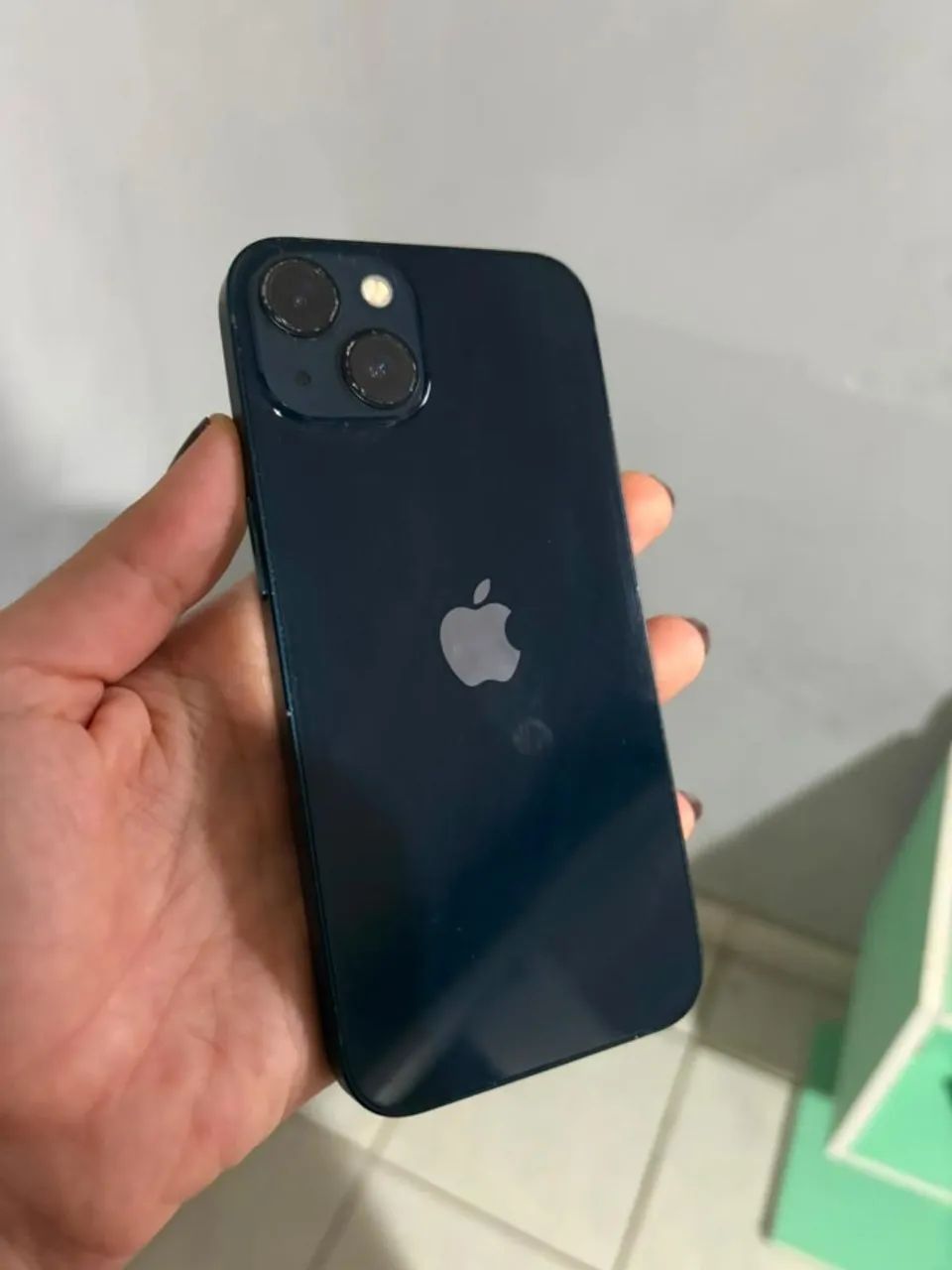 iPhone 13 Meia-noite 256GB Usado - Foto 2
