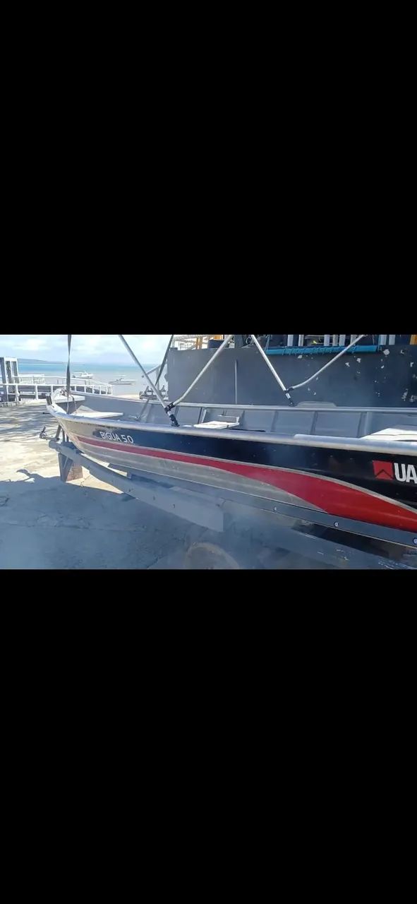 Barco de alumínio 