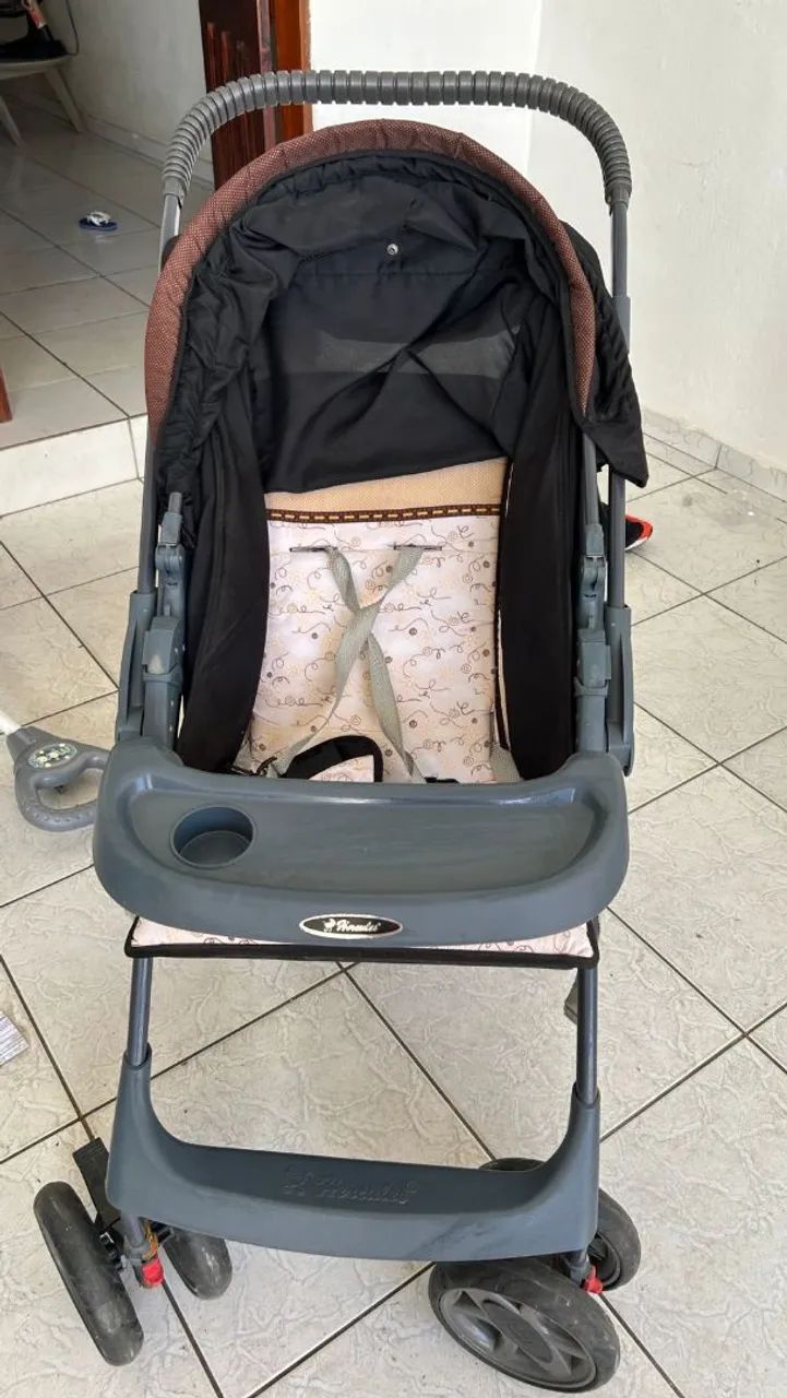 VENDO CARRINHO DE BEBE HERCULES POUCO USADO - Foto 2