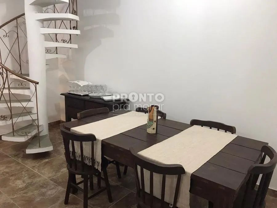 Casa com 7 quartos em COHAB-ll