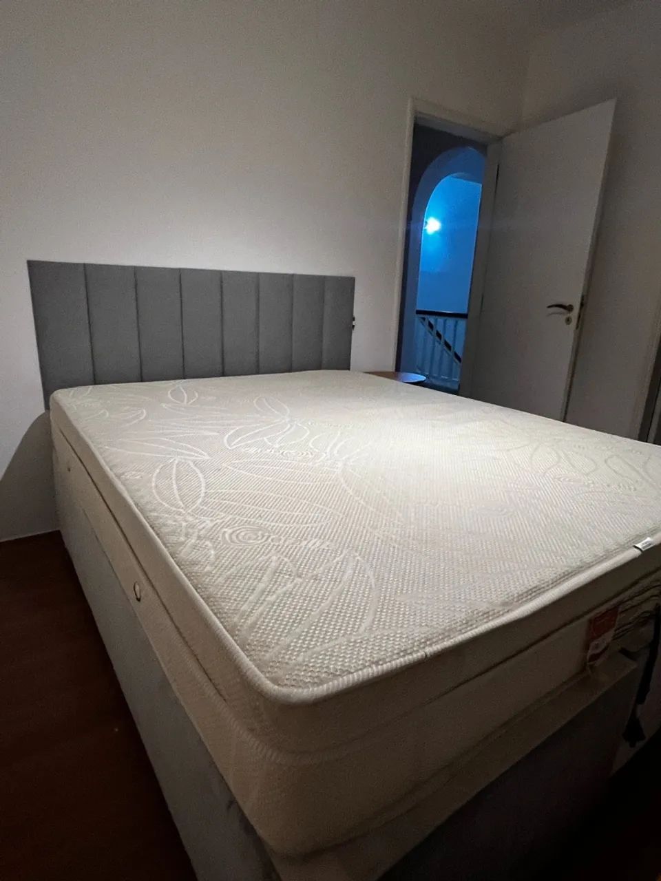Cama Queen com box, da marca Terra Life. - Foto 2