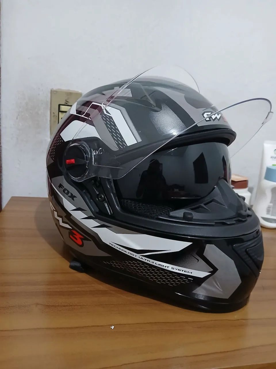 Vendo Capacete FW3 GTX FOX - Acampamento - Crespo, Carandaí